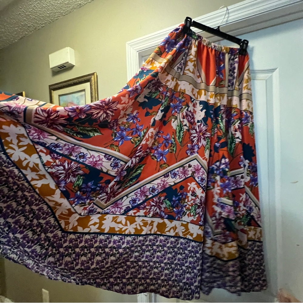 GORGEOUS Summer Floor length Cupio Maxi Skirt. Size XL